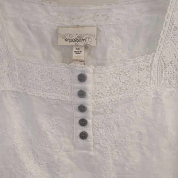 Dressbarn White Embroidered Lace Blouse | Cottagecore Top | Size 1X - Picture 2 of 5